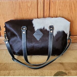 Myra cowhide bag with long strap